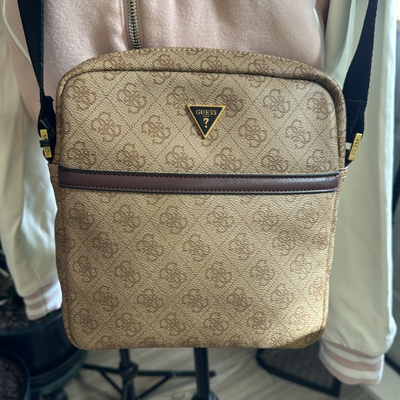 Guess Crossbody Bag - Picture 2 of 3